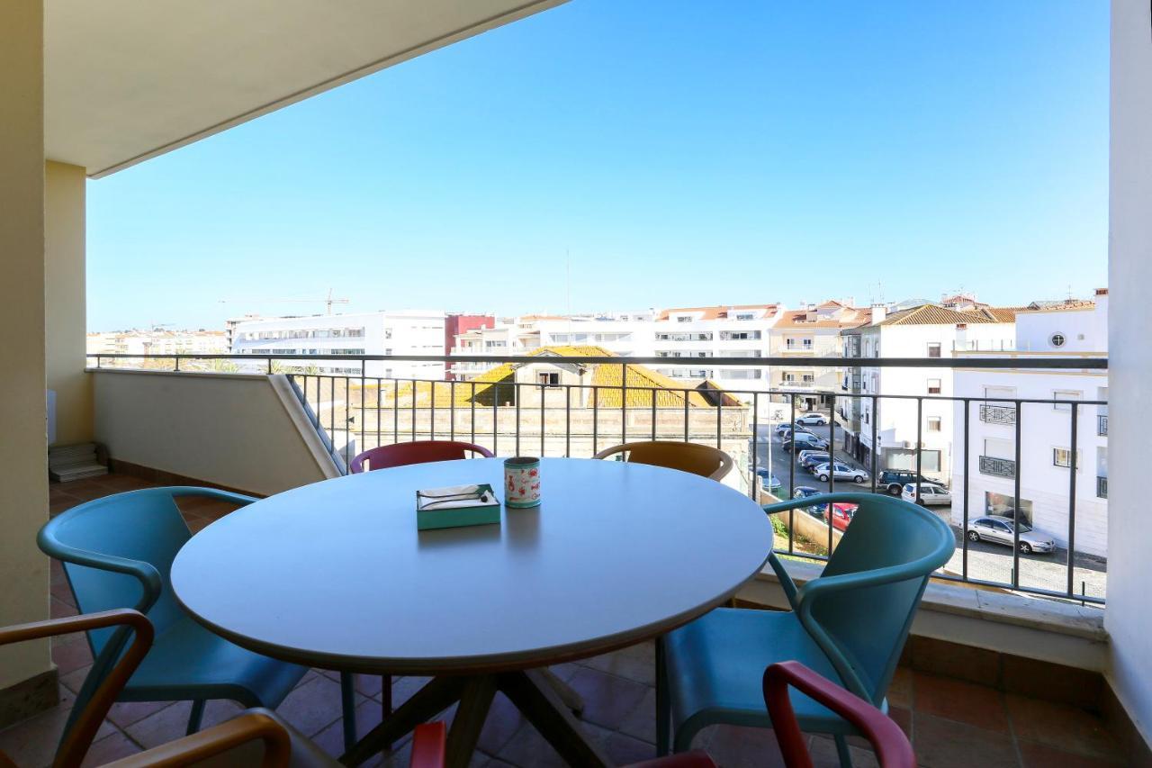 3 Bedroom Apartment With Indoor Pool Central Lagos Kültér fotó