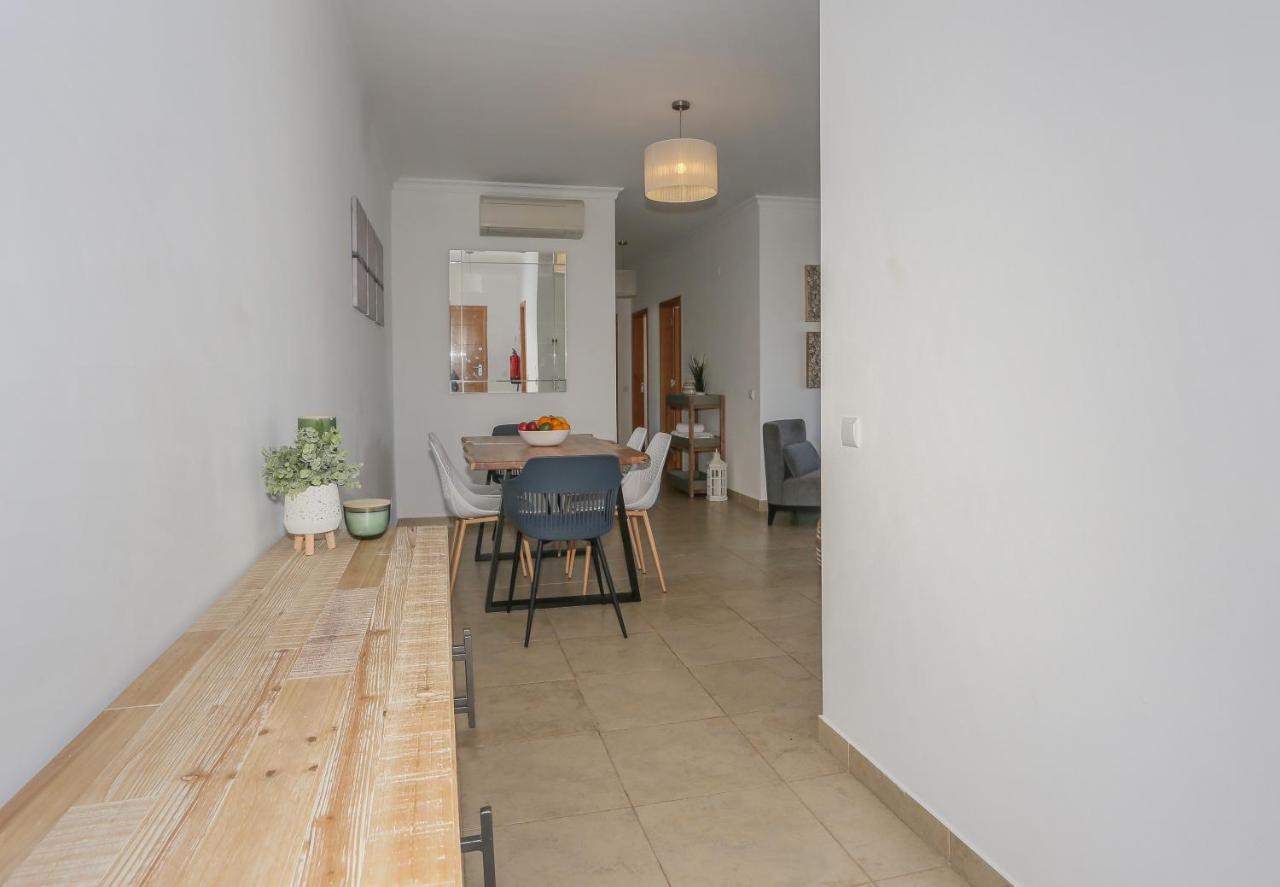 3 Bedroom Apartment With Indoor Pool Central Lagos Kültér fotó