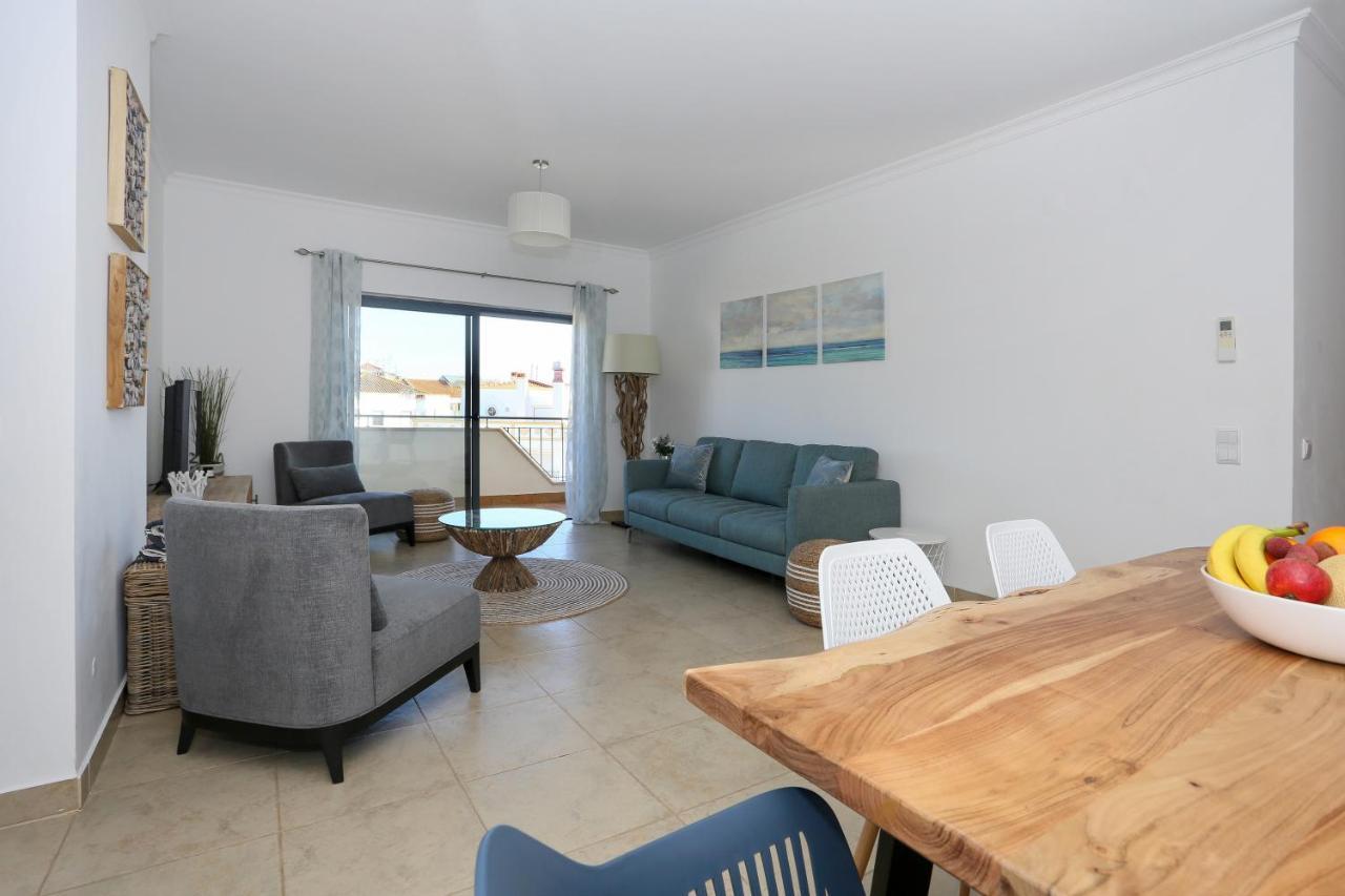 3 Bedroom Apartment With Indoor Pool Central Lagos Kültér fotó