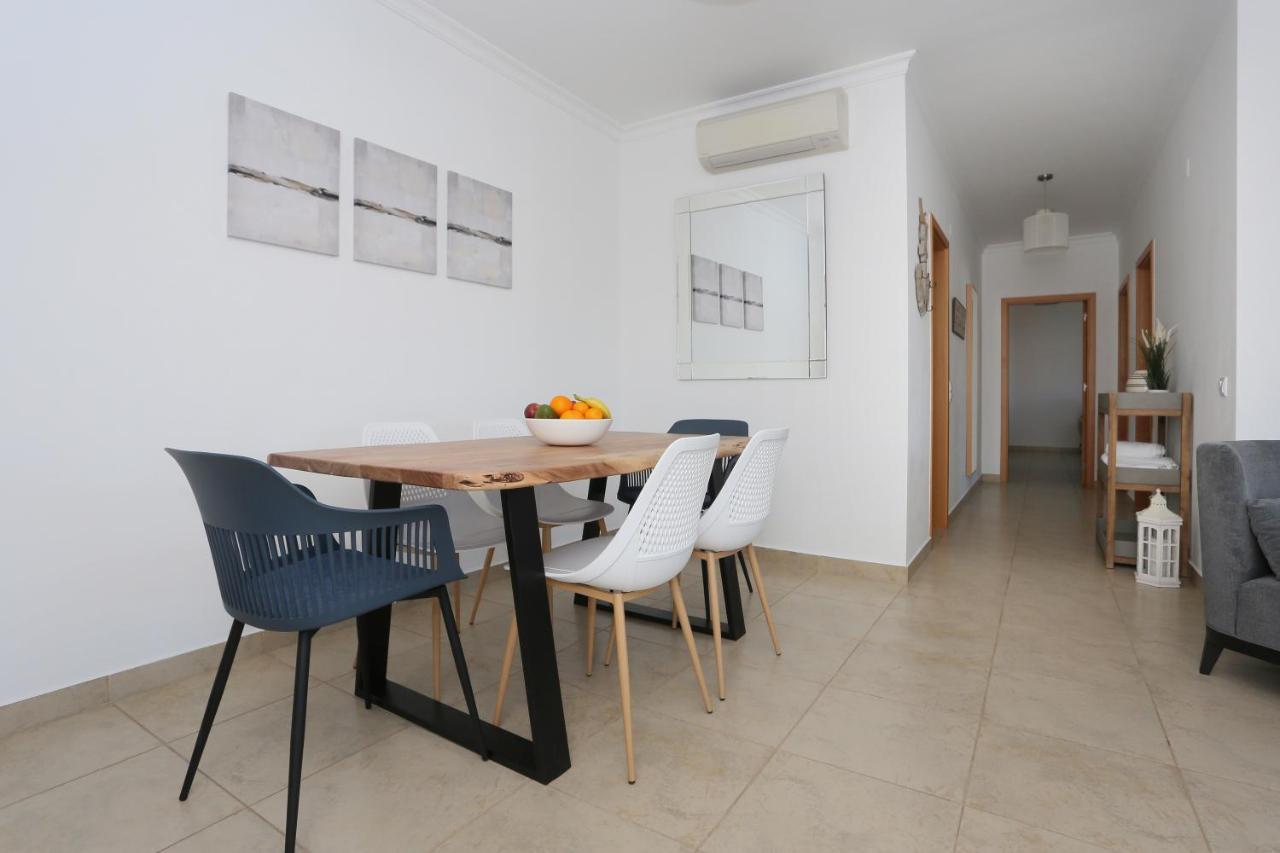 3 Bedroom Apartment With Indoor Pool Central Lagos Kültér fotó