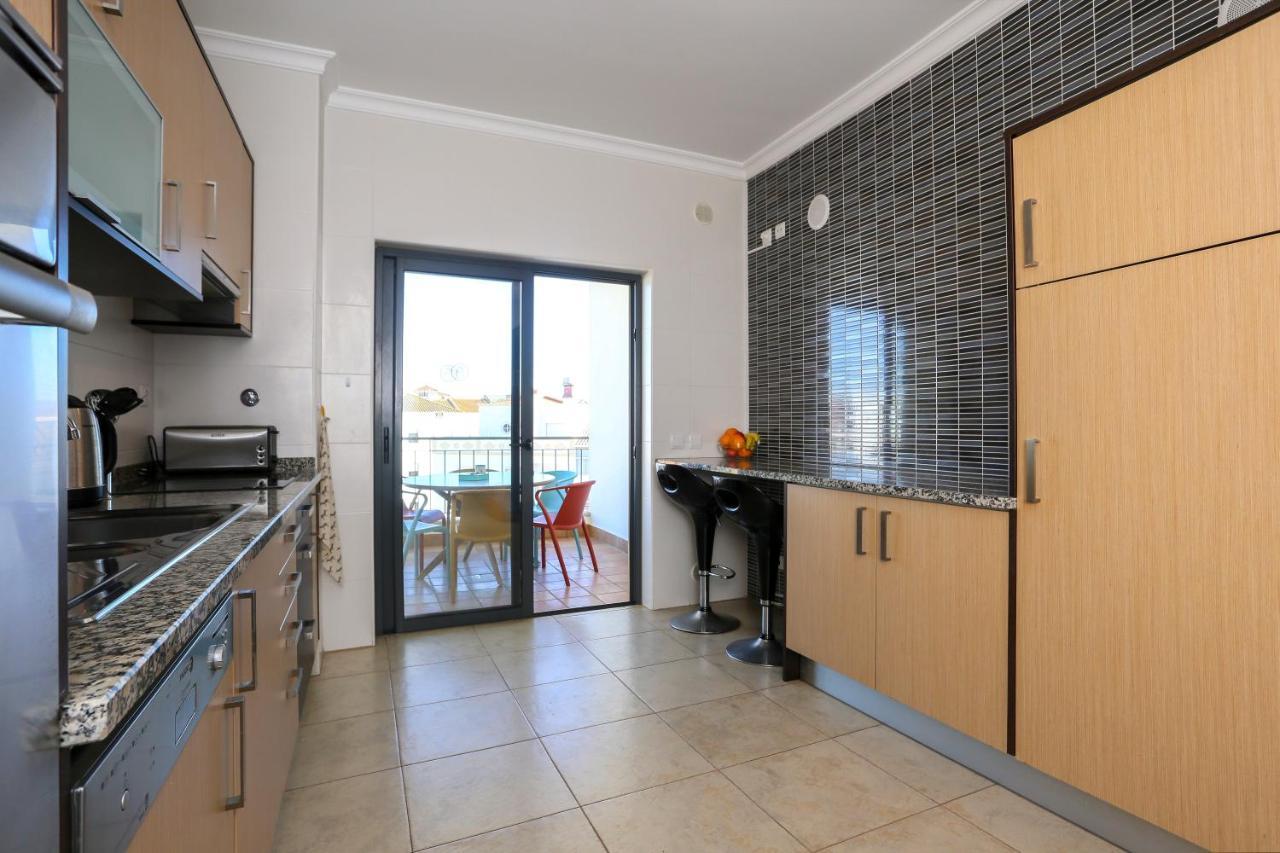 3 Bedroom Apartment With Indoor Pool Central Lagos Kültér fotó