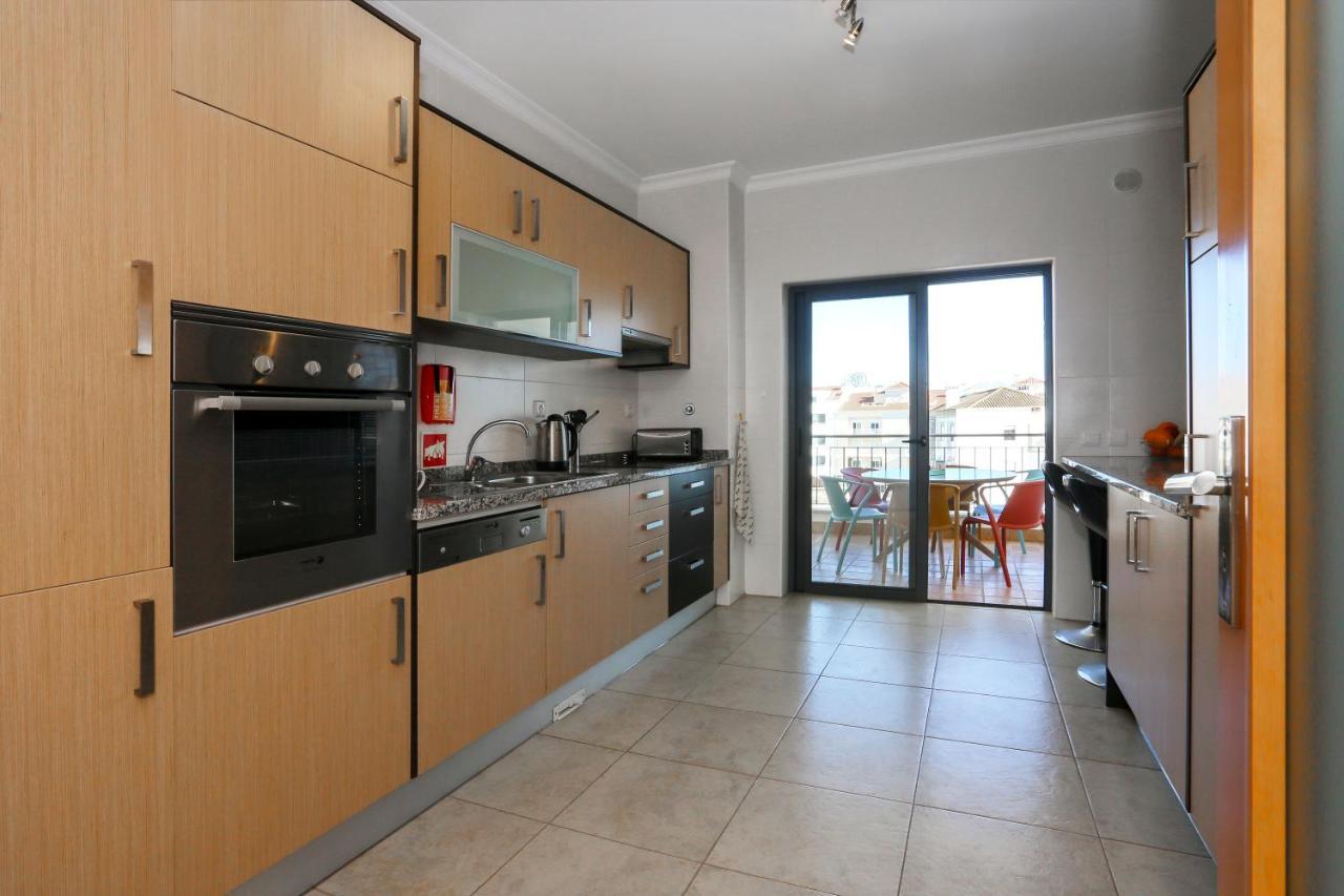 3 Bedroom Apartment With Indoor Pool Central Lagos Kültér fotó
