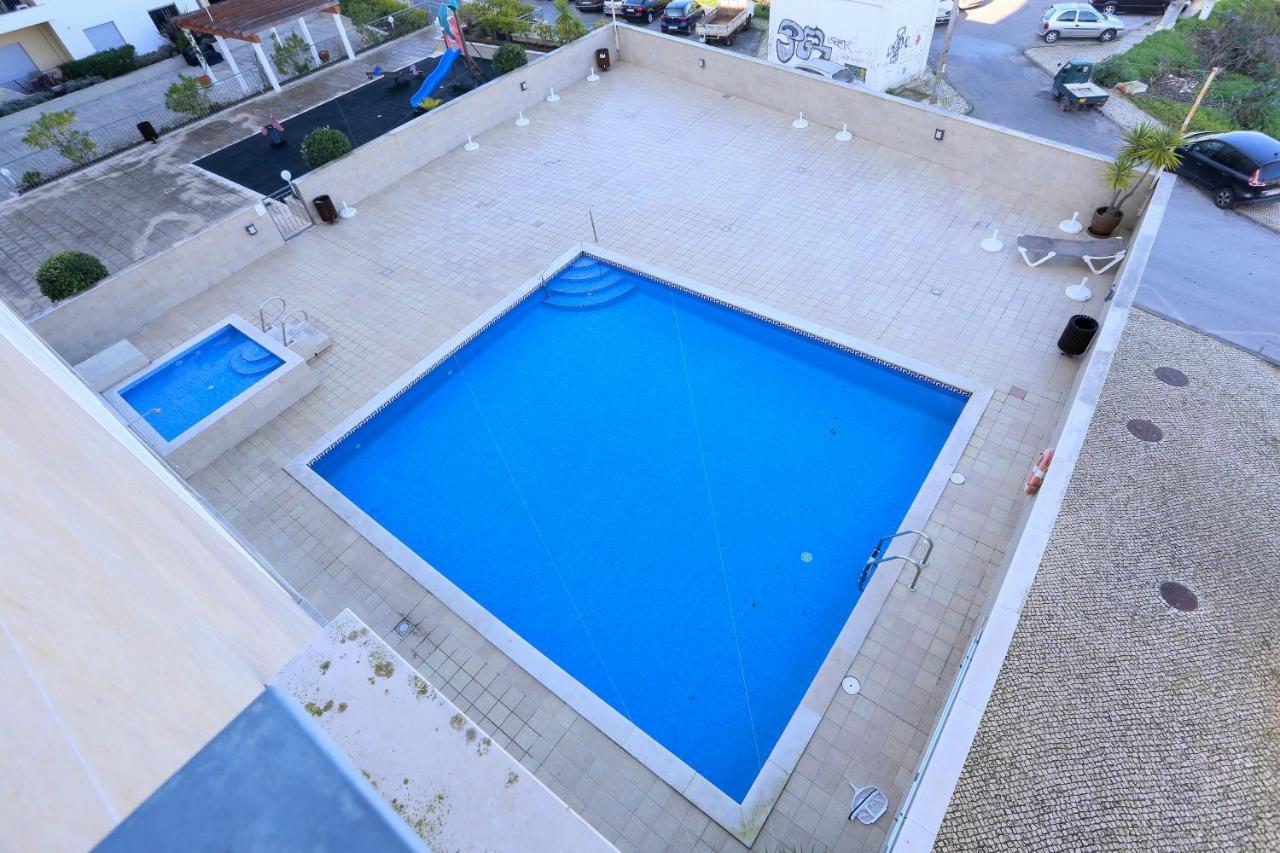 3 Bedroom Apartment With Indoor Pool Central Lagos Kültér fotó