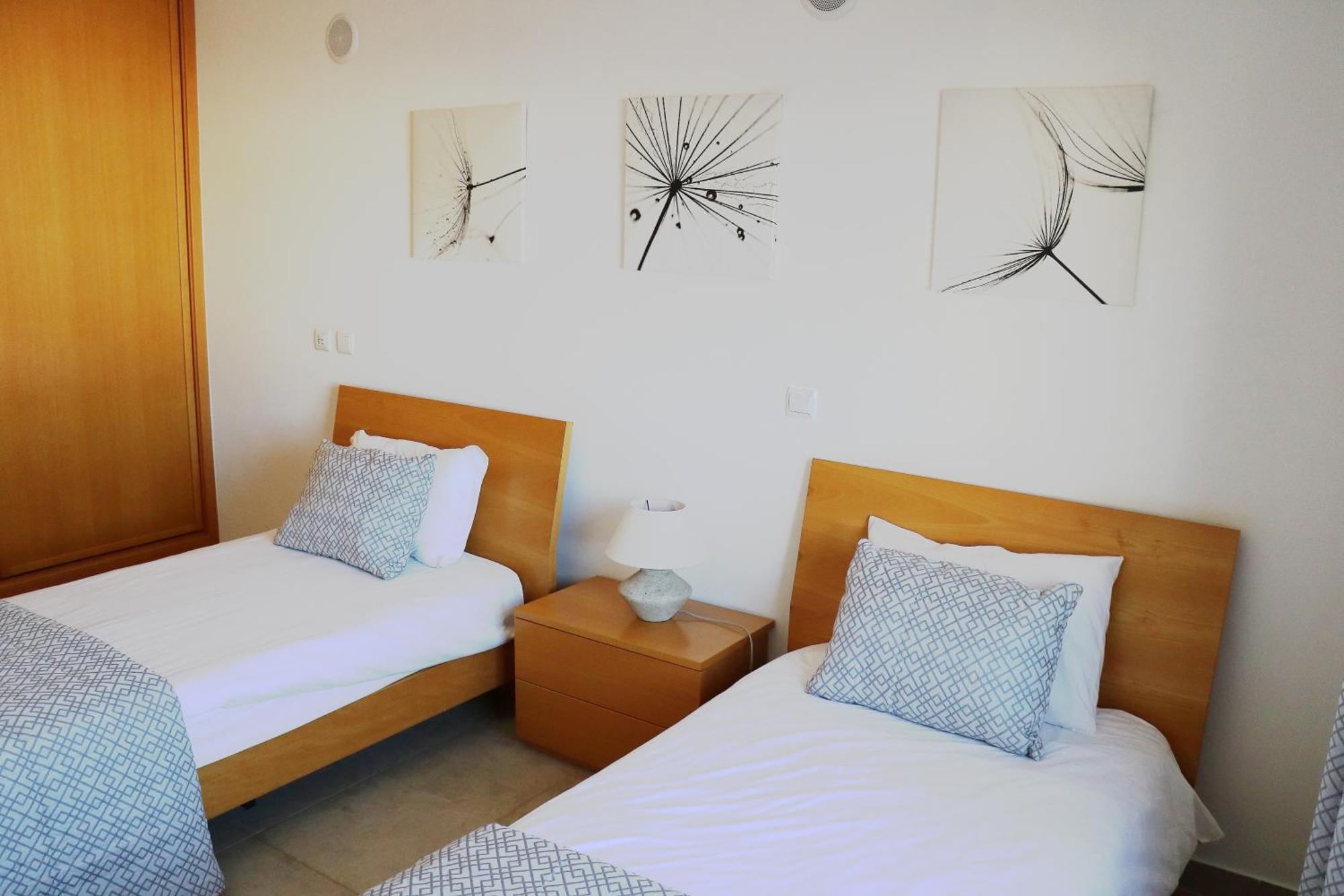3 Bedroom Apartment With Indoor Pool Central Lagos Kültér fotó