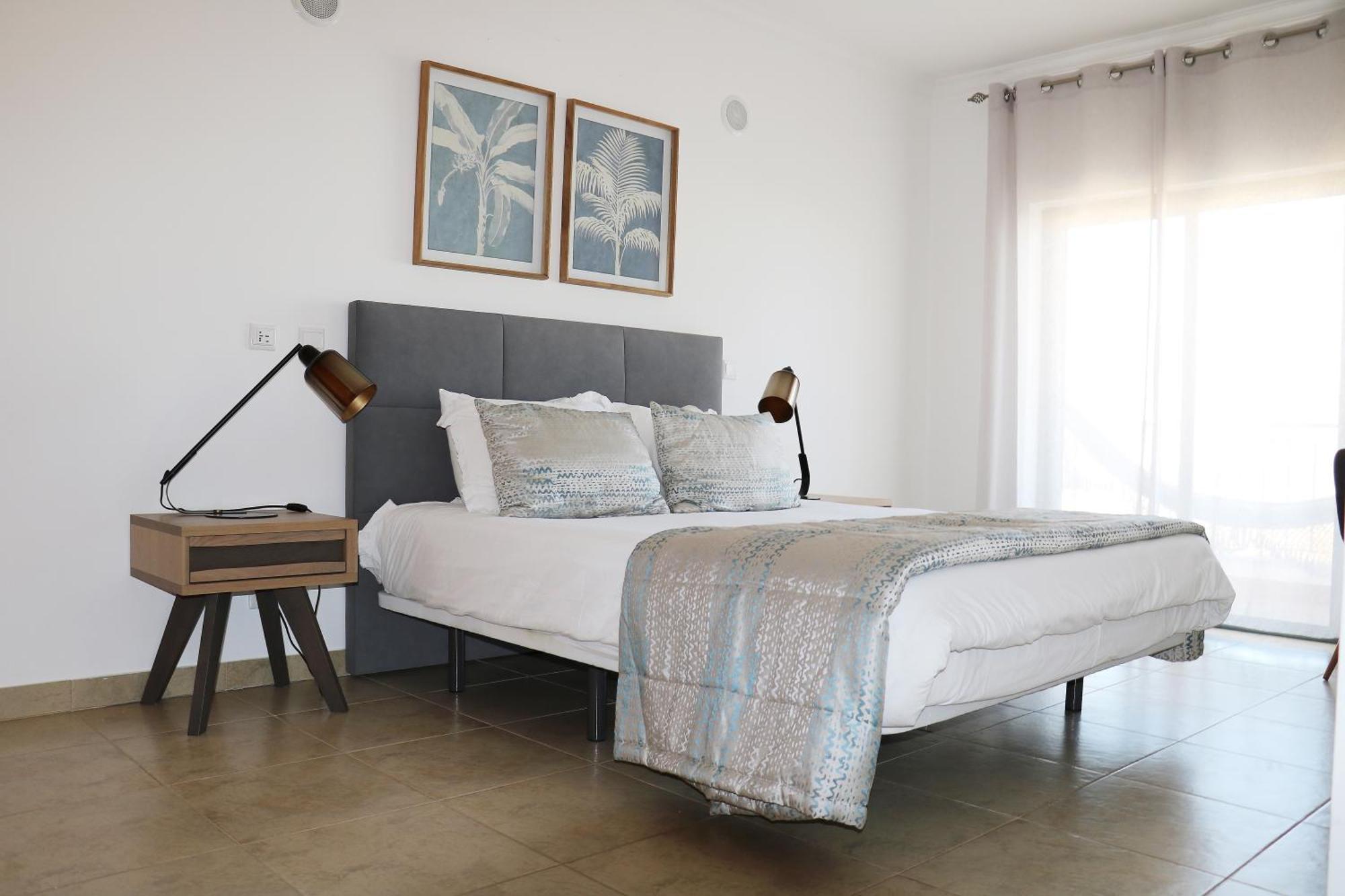 3 Bedroom Apartment With Indoor Pool Central Lagos Kültér fotó