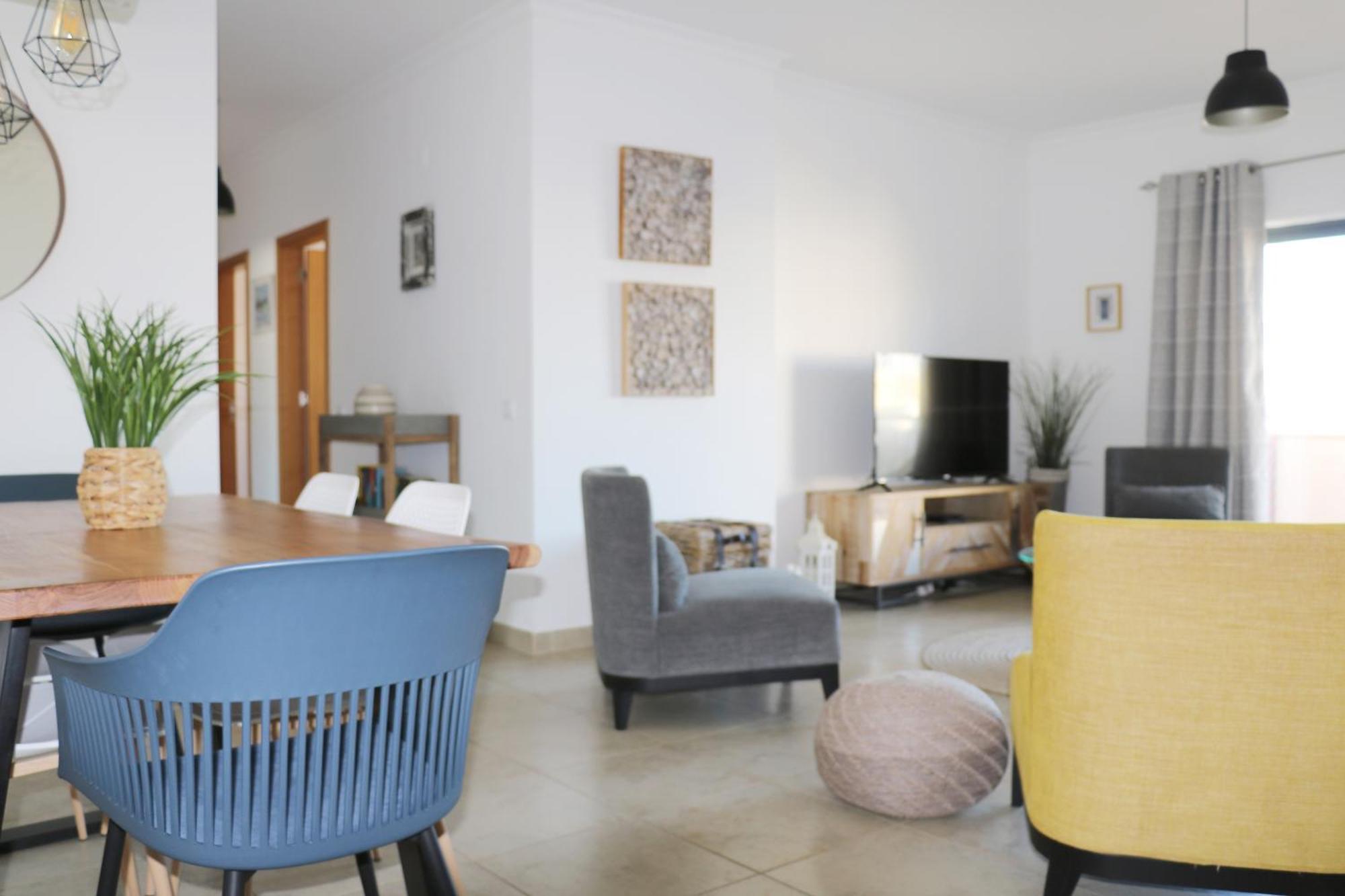 3 Bedroom Apartment With Indoor Pool Central Lagos Kültér fotó