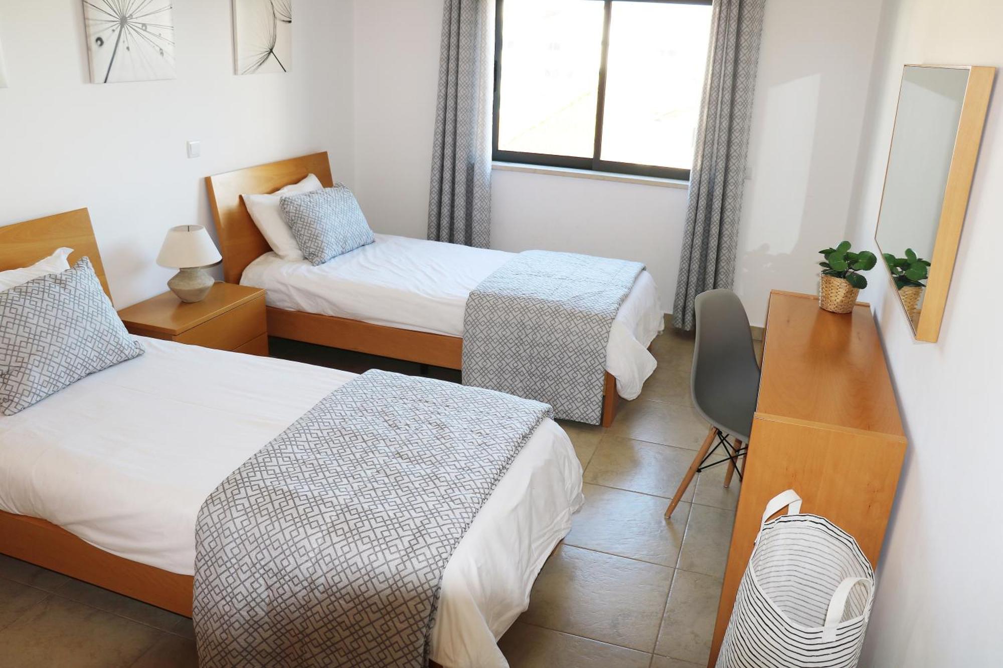 3 Bedroom Apartment With Indoor Pool Central Lagos Kültér fotó