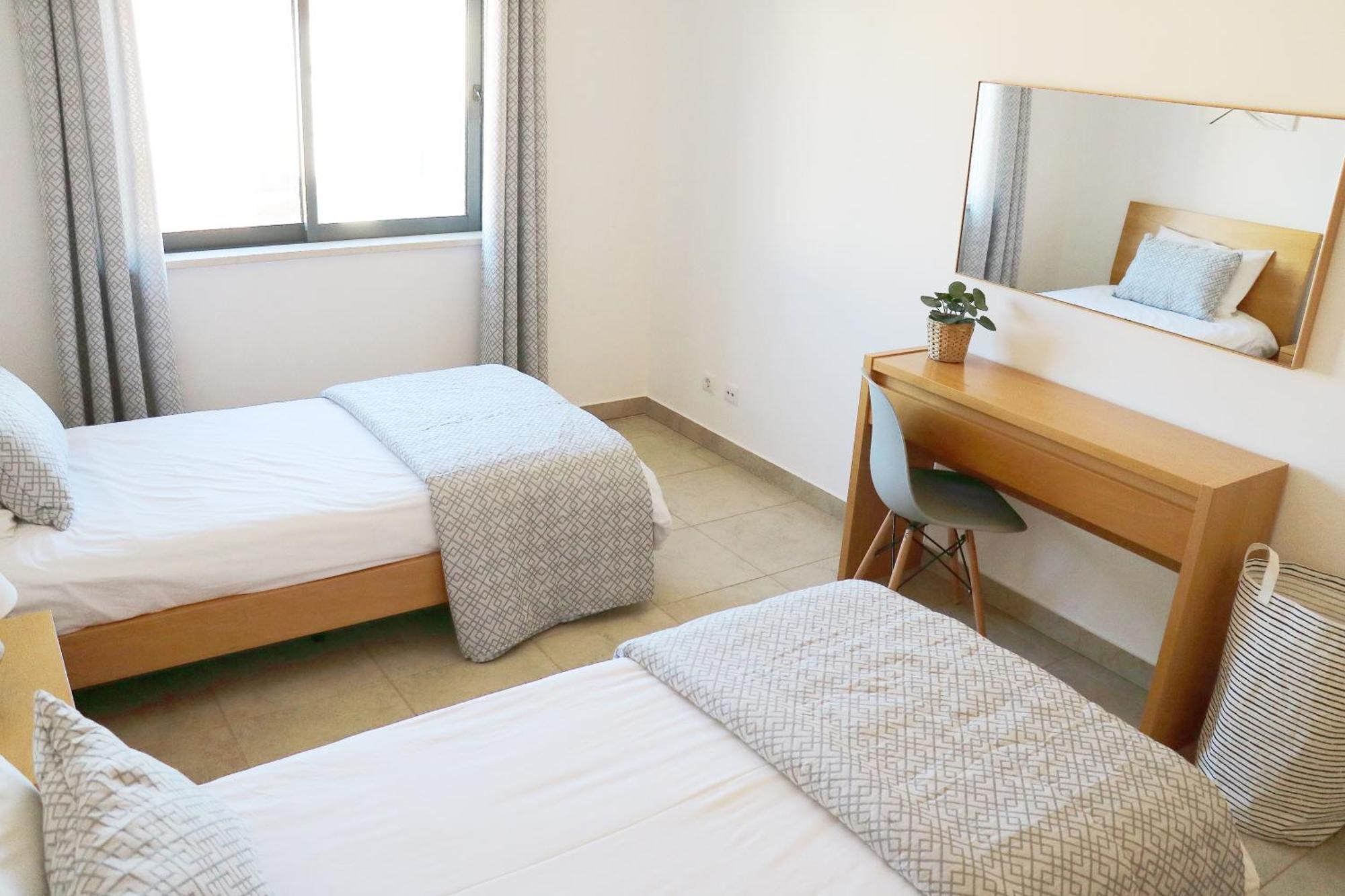 3 Bedroom Apartment With Indoor Pool Central Lagos Kültér fotó